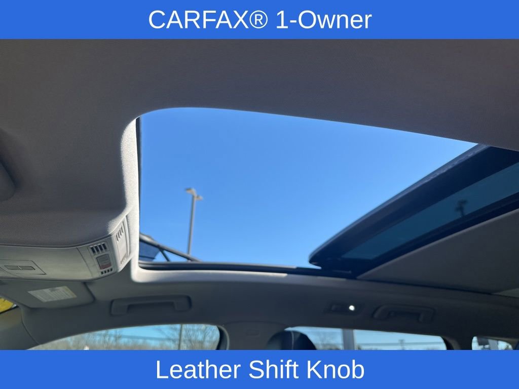 Used 2023 Volkswagen Taos SEL image 27