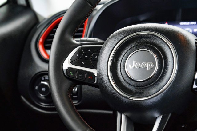 Used 2023 Jeep Renegade Trailhawk image 15