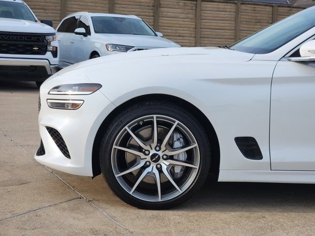 Used 2025 Genesis G70 2.5T image 16