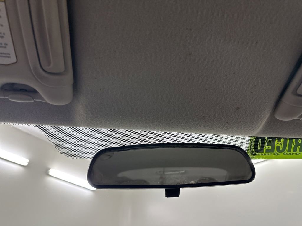 Used 2014 Nissan Versa SV image 37