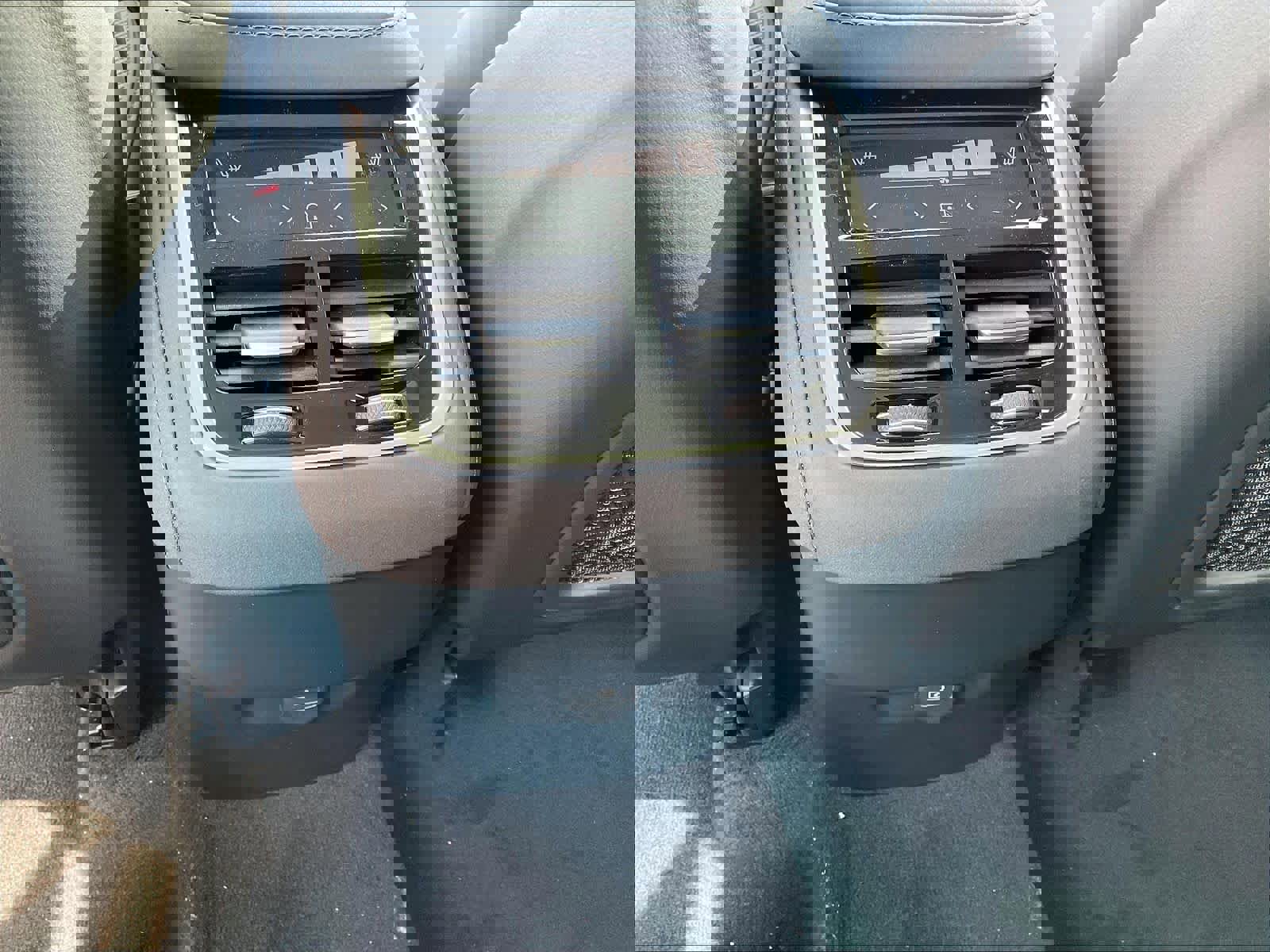 New 2026 Volvo XC90 B5 Plus w/ Protection Package image 16