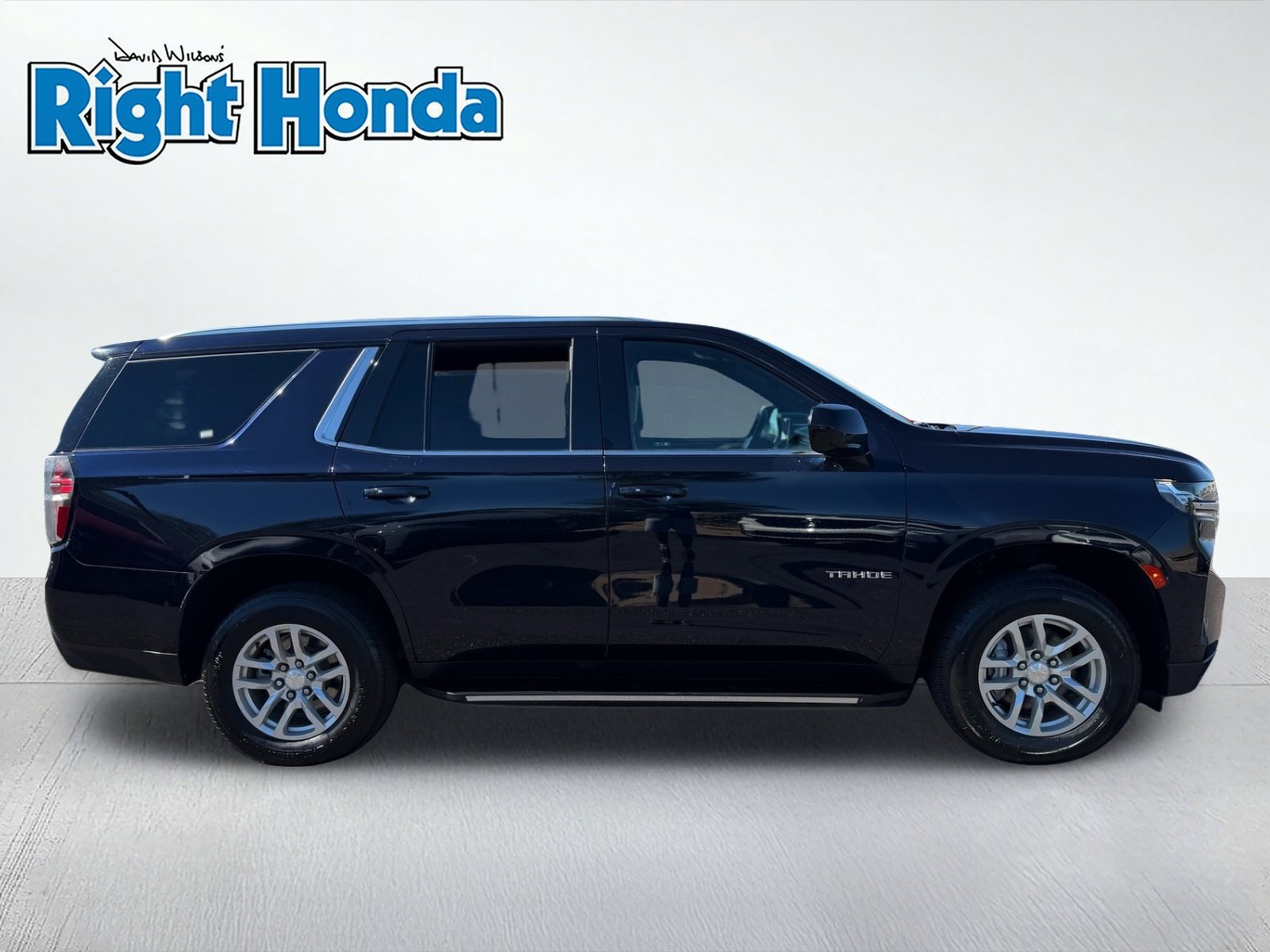 Used 2024 Chevrolet Tahoe LT AWD/4WD image 8