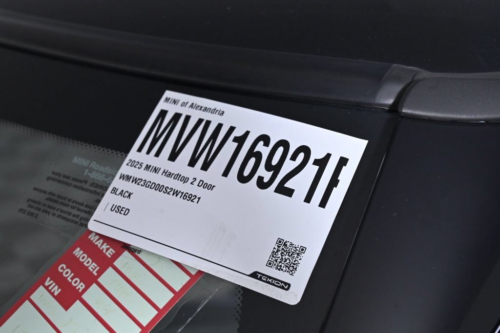 Certified 2025 MINI Cooper S FWD image 27