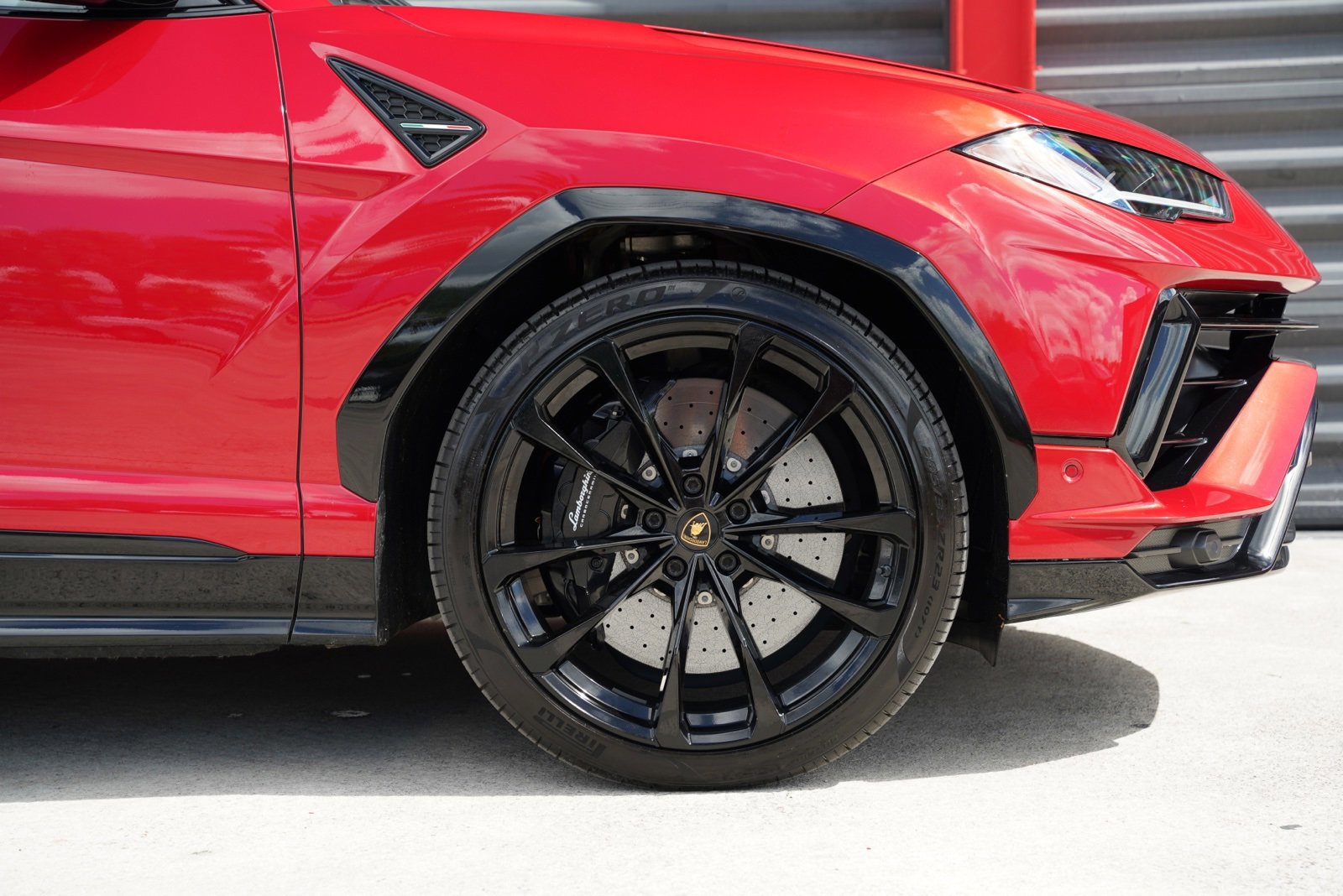 Used 2023 Lamborghini Urus S image 11