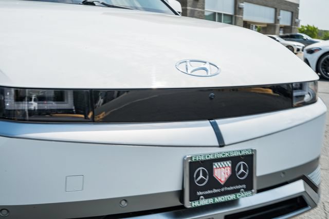 Used 2023 Hyundai Ioniq 5 Limited AWD/4WD image 8