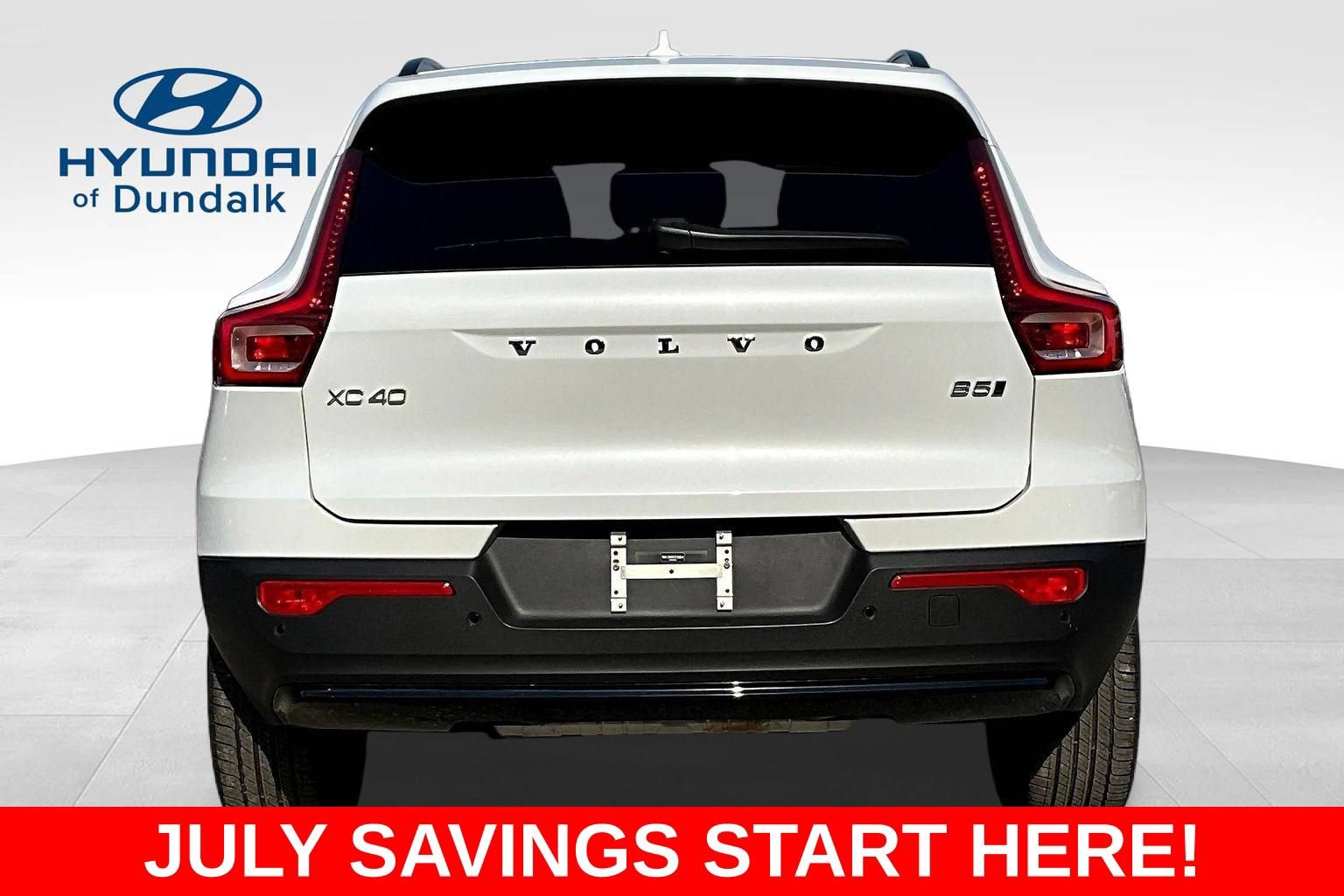 Used 2026 Volvo XC40 B5 Plus AWD/4WD image 6