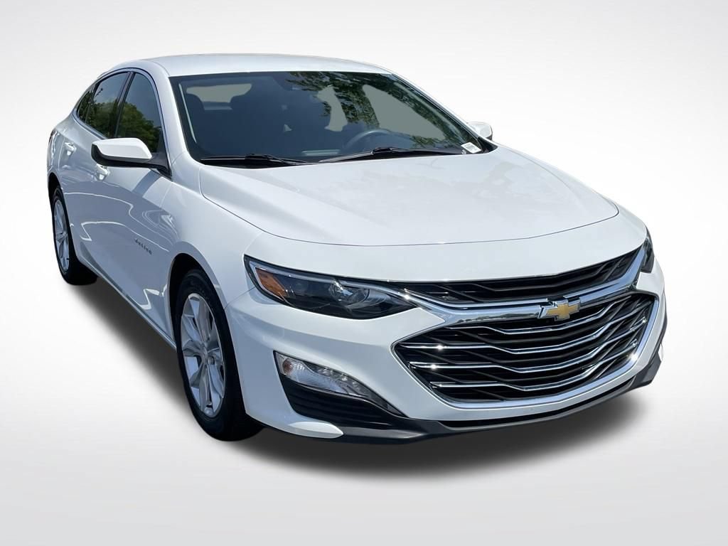 Used 2025 Chevrolet Malibu LT FWD image 8