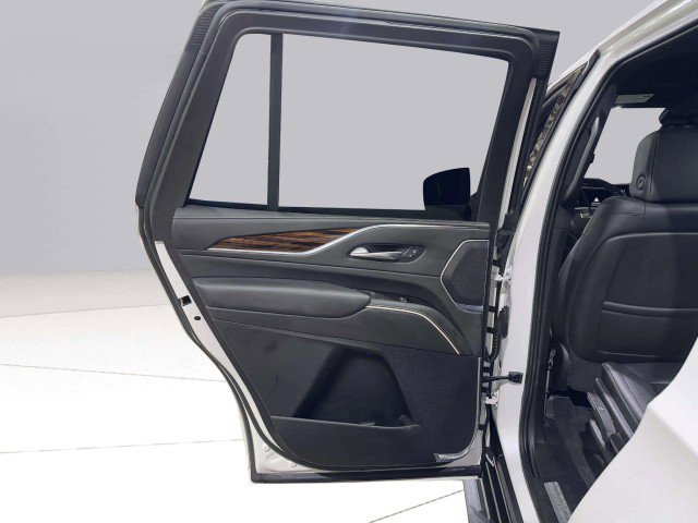 Used 2021 Cadillac Escalade Luxury image 47