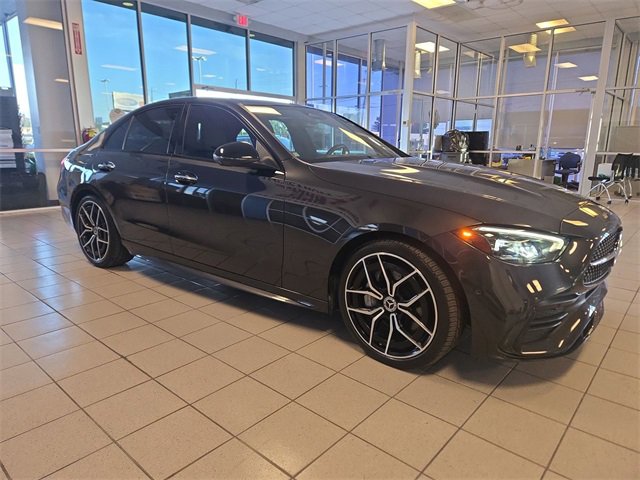 Used 2023 Mercedes-Benz C 300 Sedan image 2