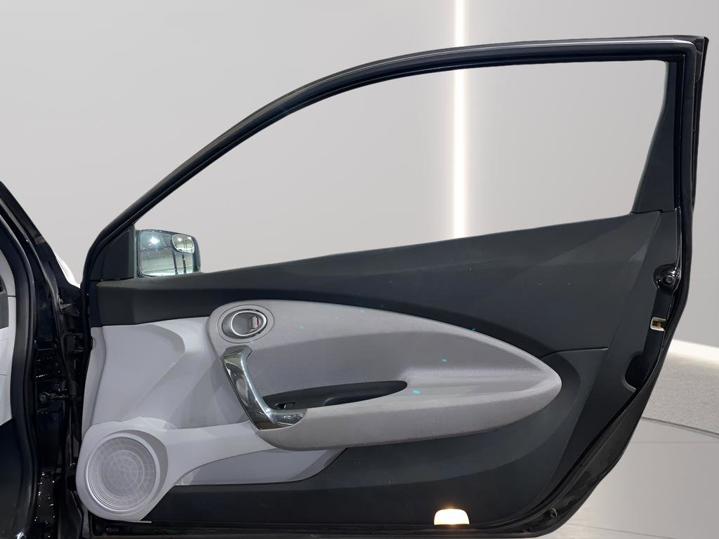 Used 2011 Honda CR-Z EX image 12