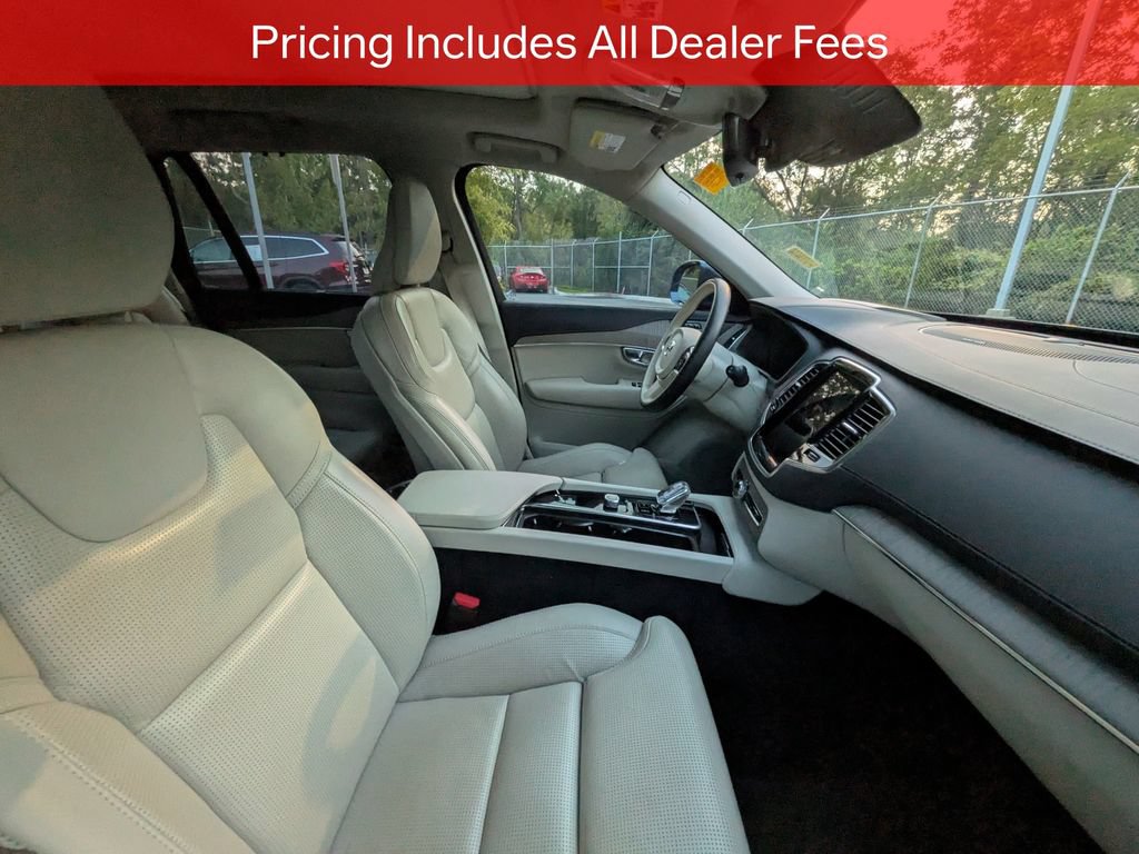 Used 2023 Volvo XC90 B6 Ultimate w/ Protection Package Premier AWD/4WD image 9