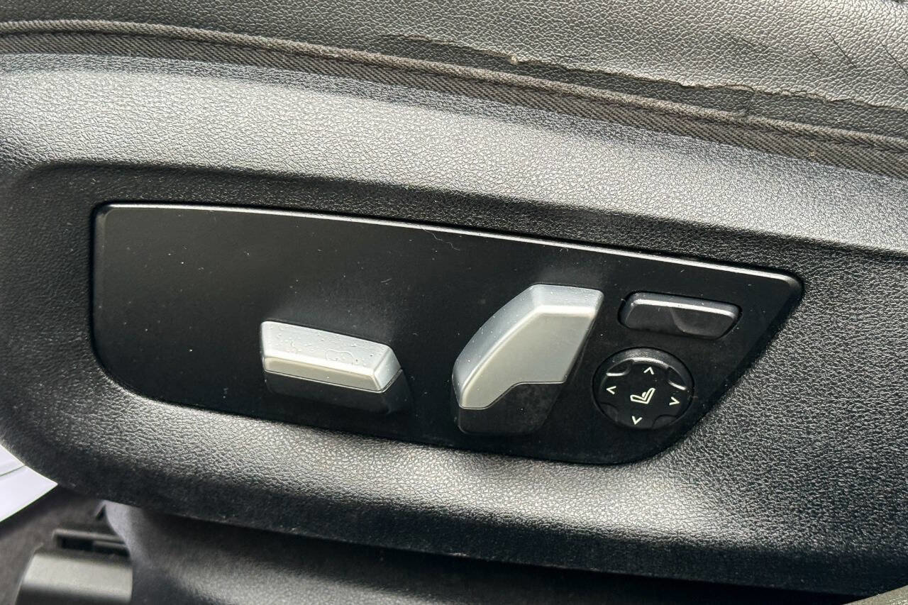 Used 2018 BMW 530i xDrive image 24