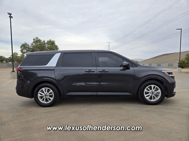 Used 2024 Kia Carnival LX image 7