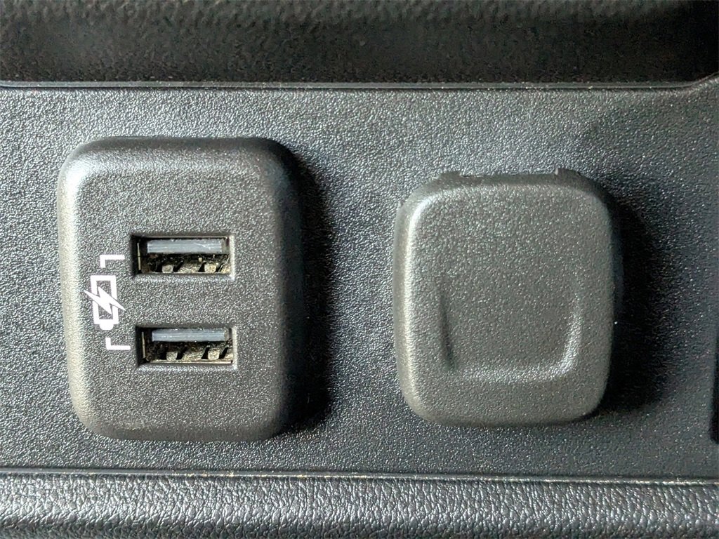 Used 2020 Chevrolet Silverado 1500 LT w/ All-Star Edition image 13