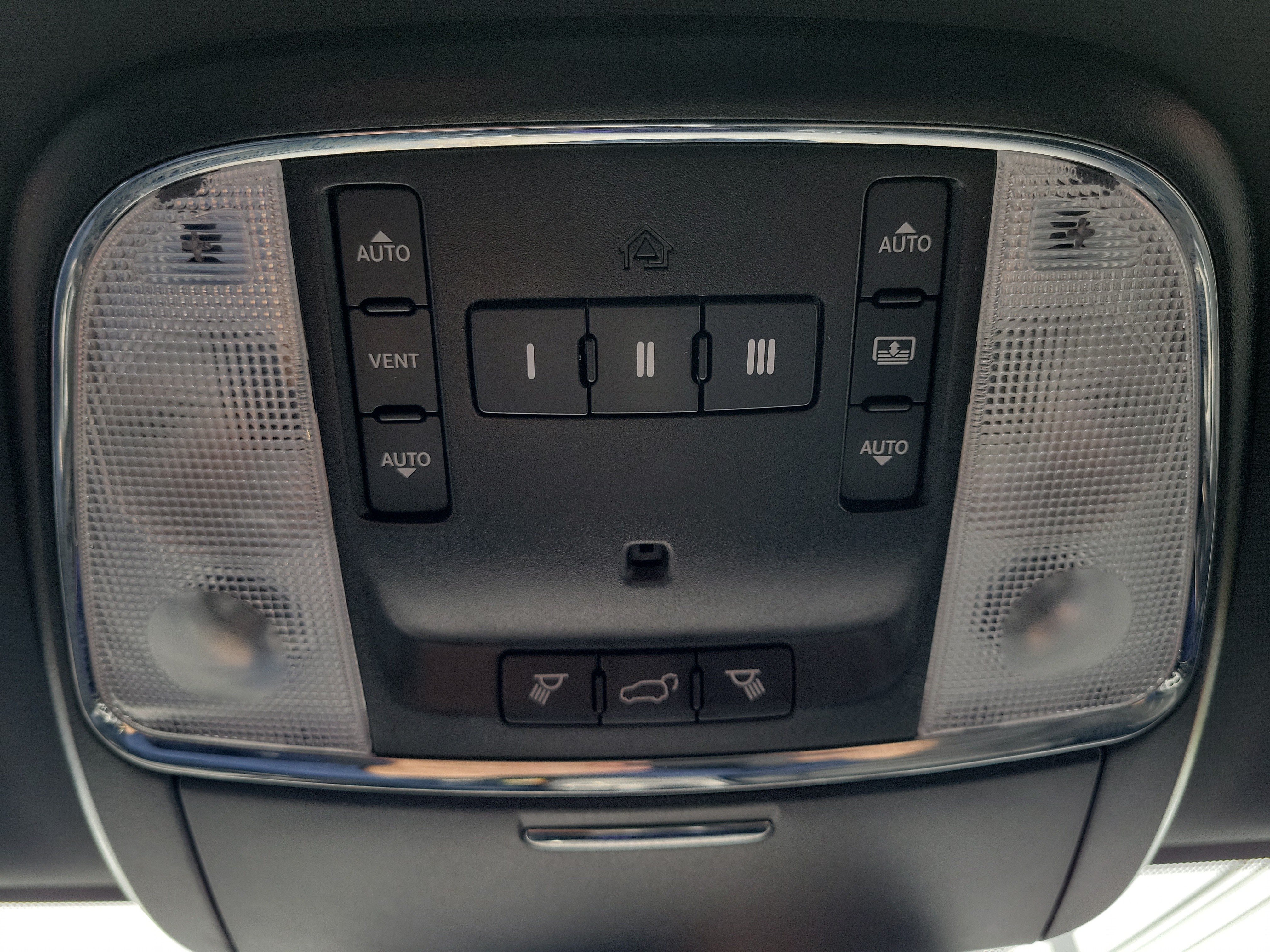 Used 2020 Jeep Grand Cherokee High Altitude AWD/4WD image 29