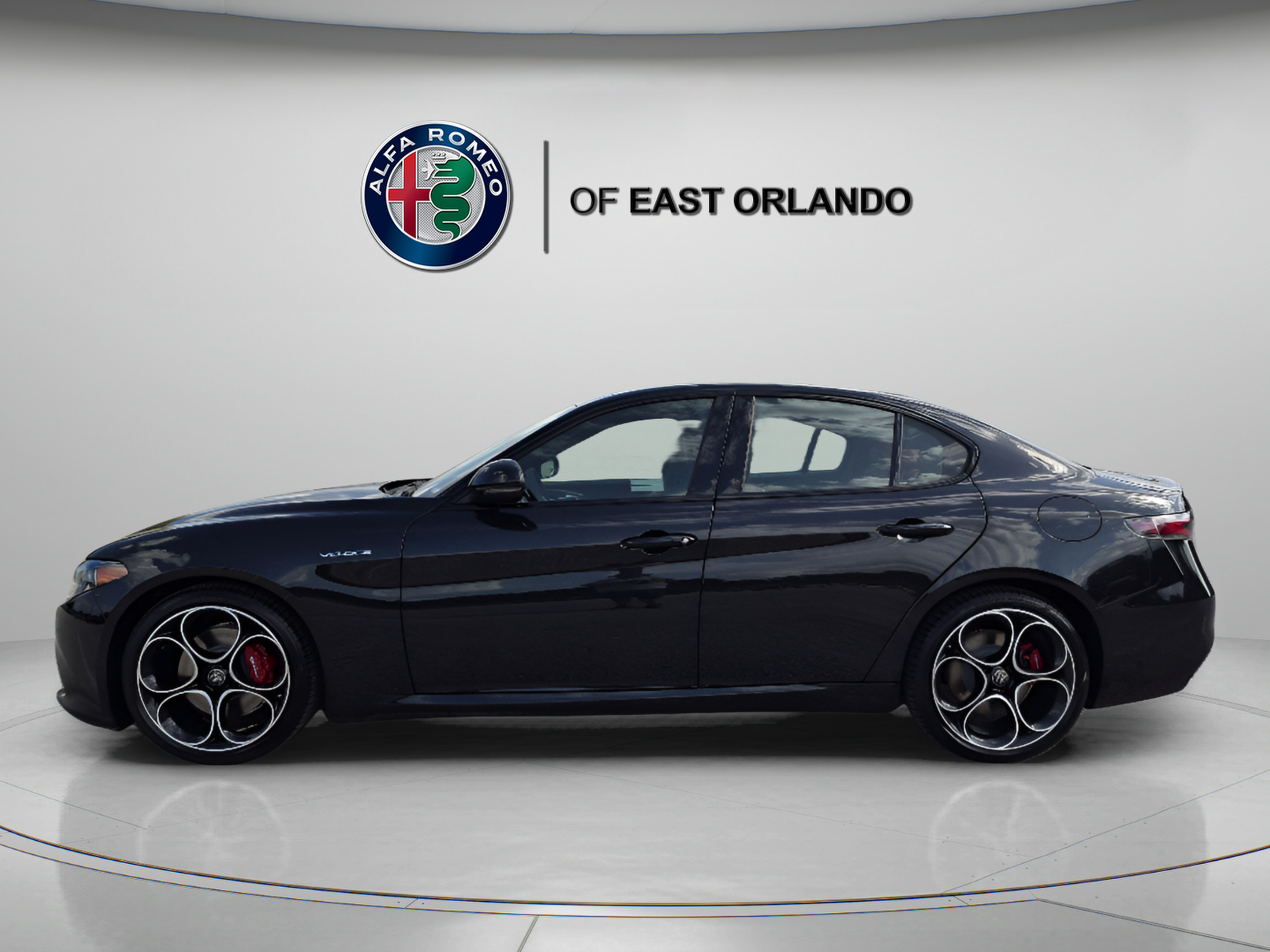 New 2026 Alfa Romeo Giulia w/ Driving Assist Package RWD image 4