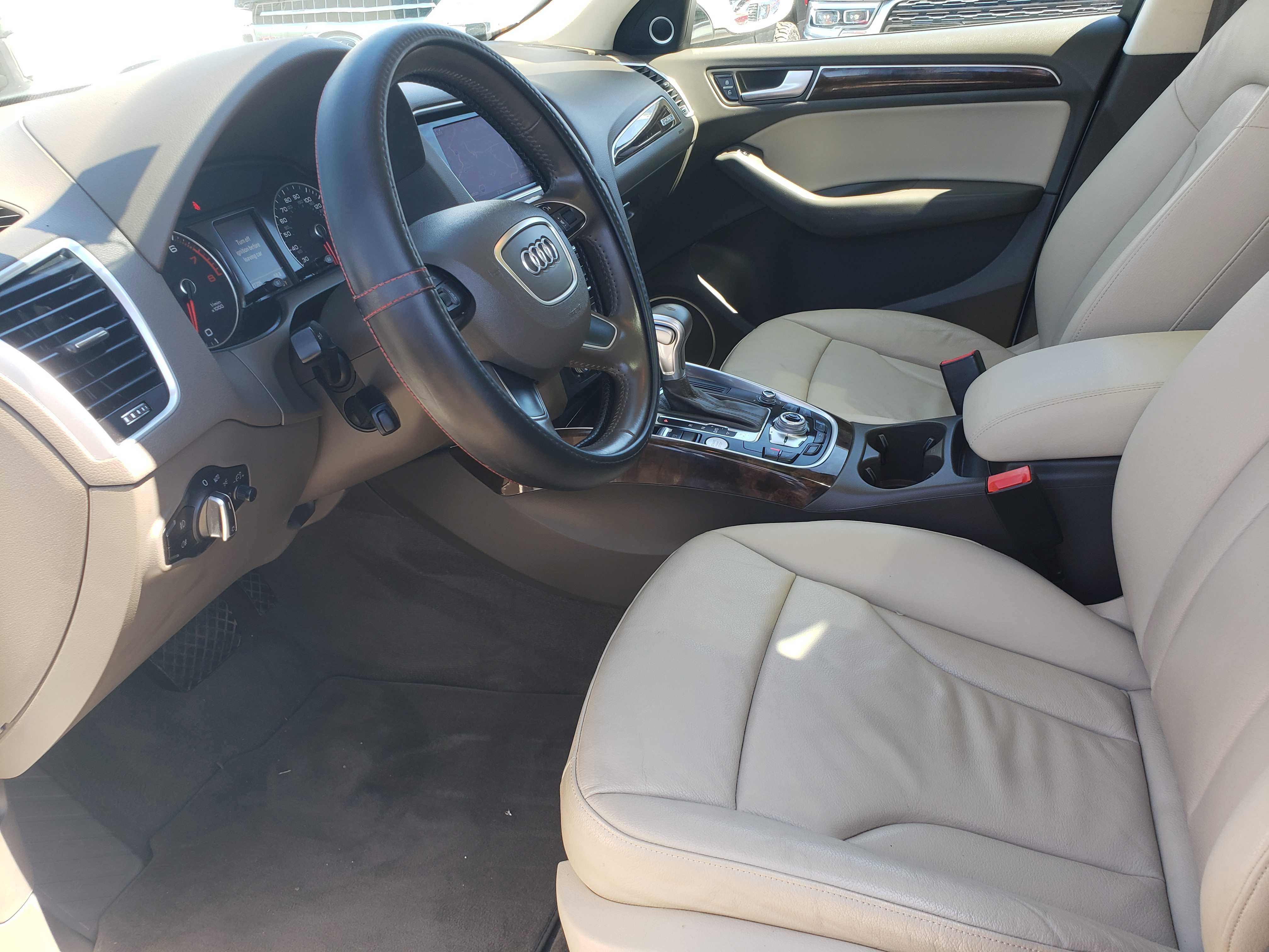 Used 2016 Audi Q5 2.0T Premium Plus w/ Technology Package image 10