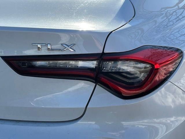Used 2021 Acura TLX FWD image 11