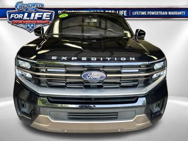 Used 2025 Ford Expedition Max King Ranch AWD/4WD image 7