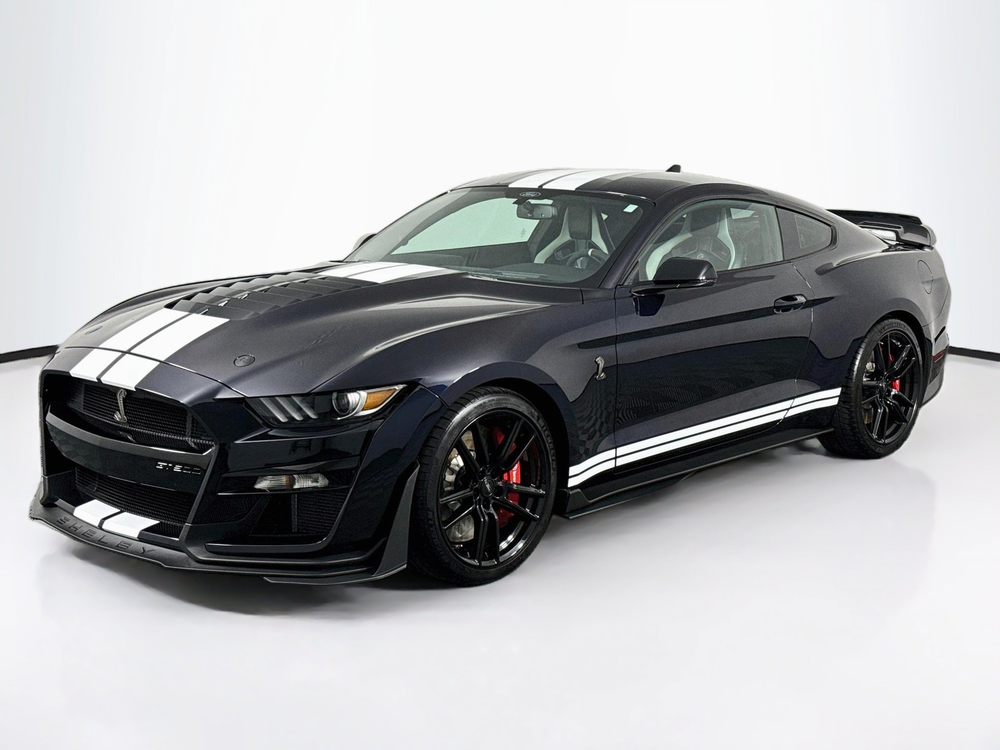 Used 2021 Ford Mustang Shelby GT500 w/ Technology Package RWD image 10