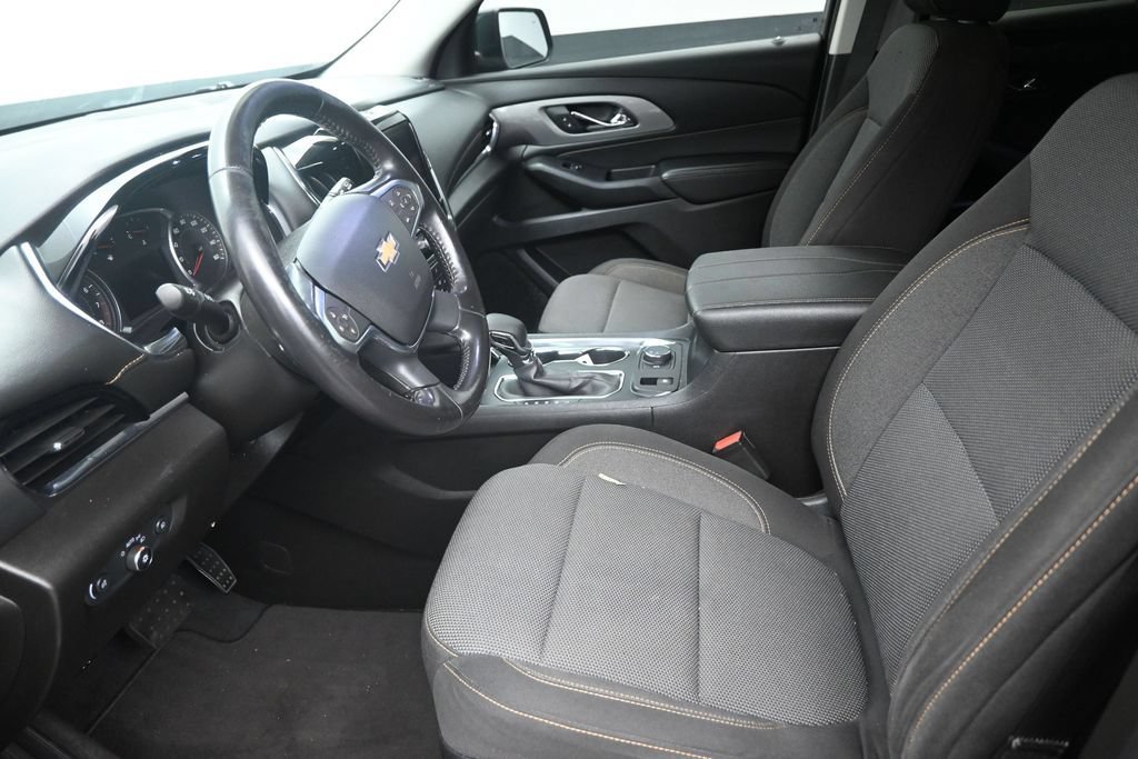 Used 2021 Chevrolet Traverse LT FWD image 12