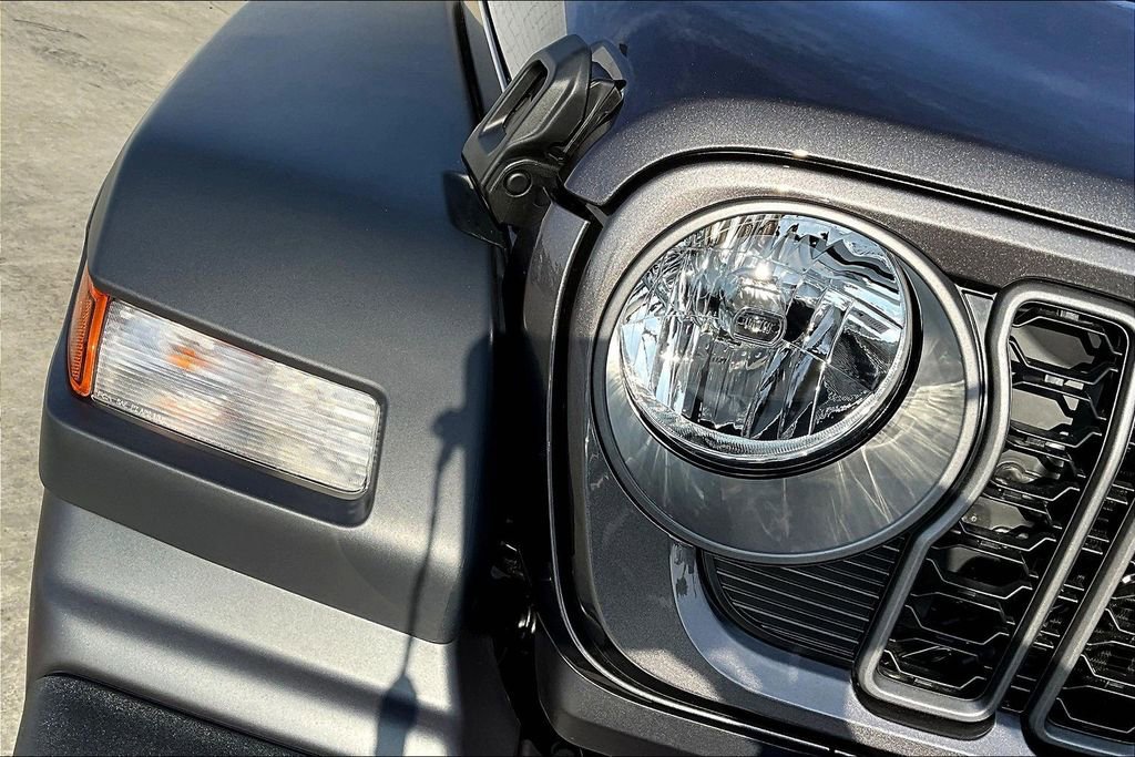 New 2026 Jeep Wrangler Sport S image 20