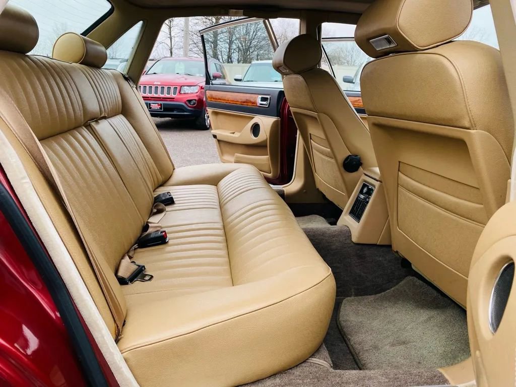 Used 1990 Jaguar XJ6 Sovereign image 23
