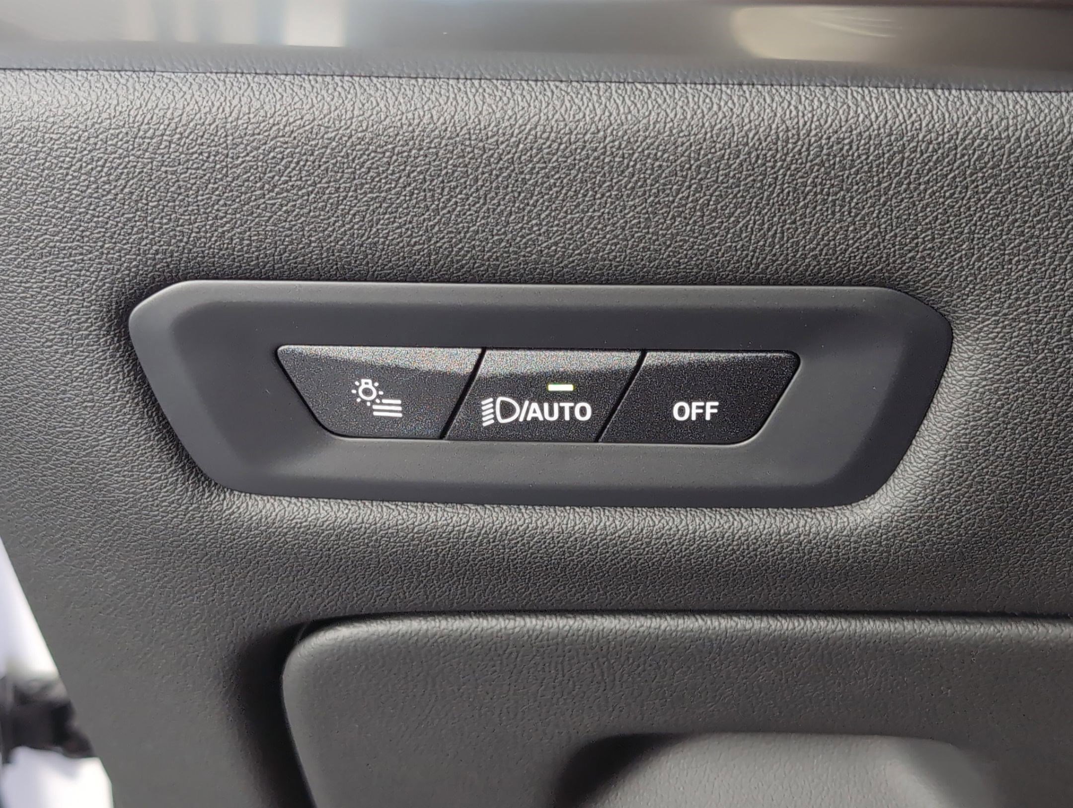 Used 2026 BMW X5 sDrive40i image 16