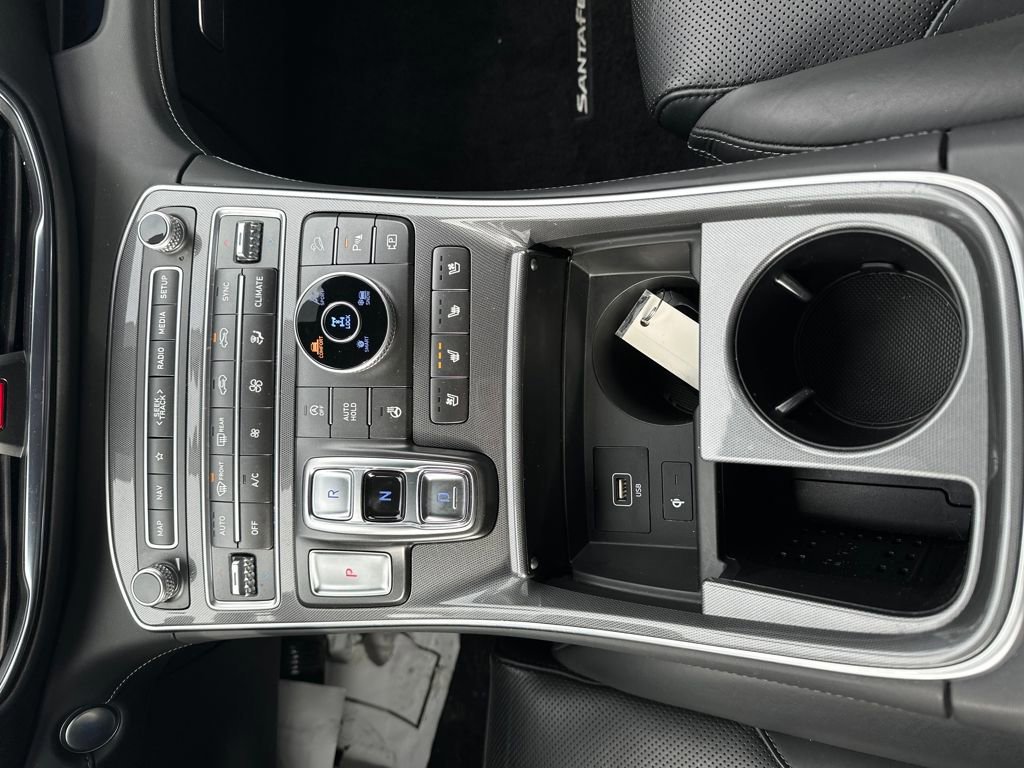 Used 2022 Hyundai Santa Fe Calligraphy image 17