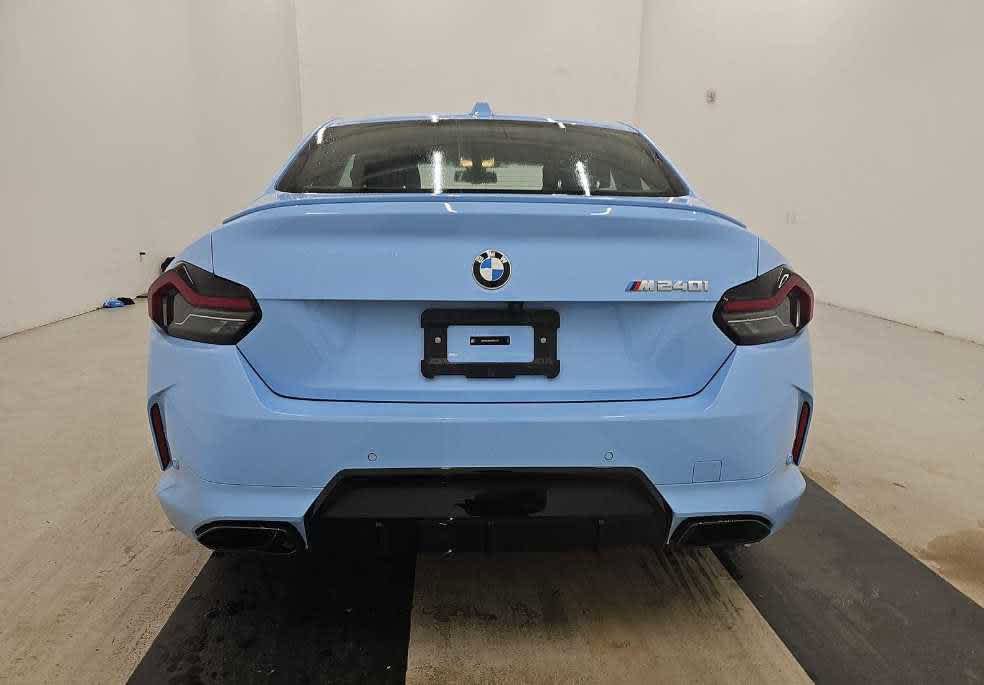 Used 2025 BMW M240i Coupe RWD image 5