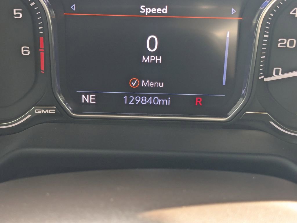 Used 2021 GMC Yukon SLT w/ Rear Media and Nav Package image 16