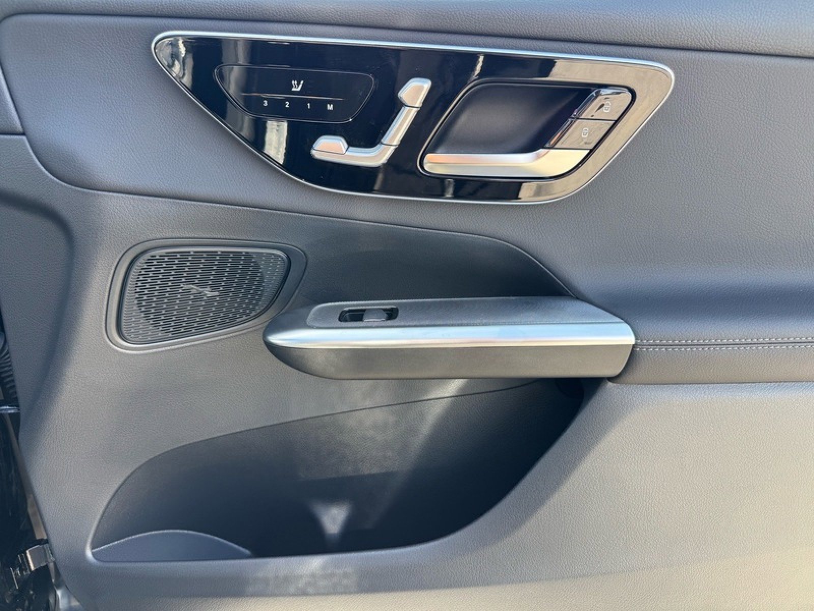 Certified 2026 Mercedes-Benz GLC 300 4MATIC image 25