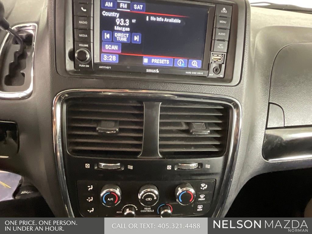 Used 2018 Dodge Grand Caravan SXT image 33