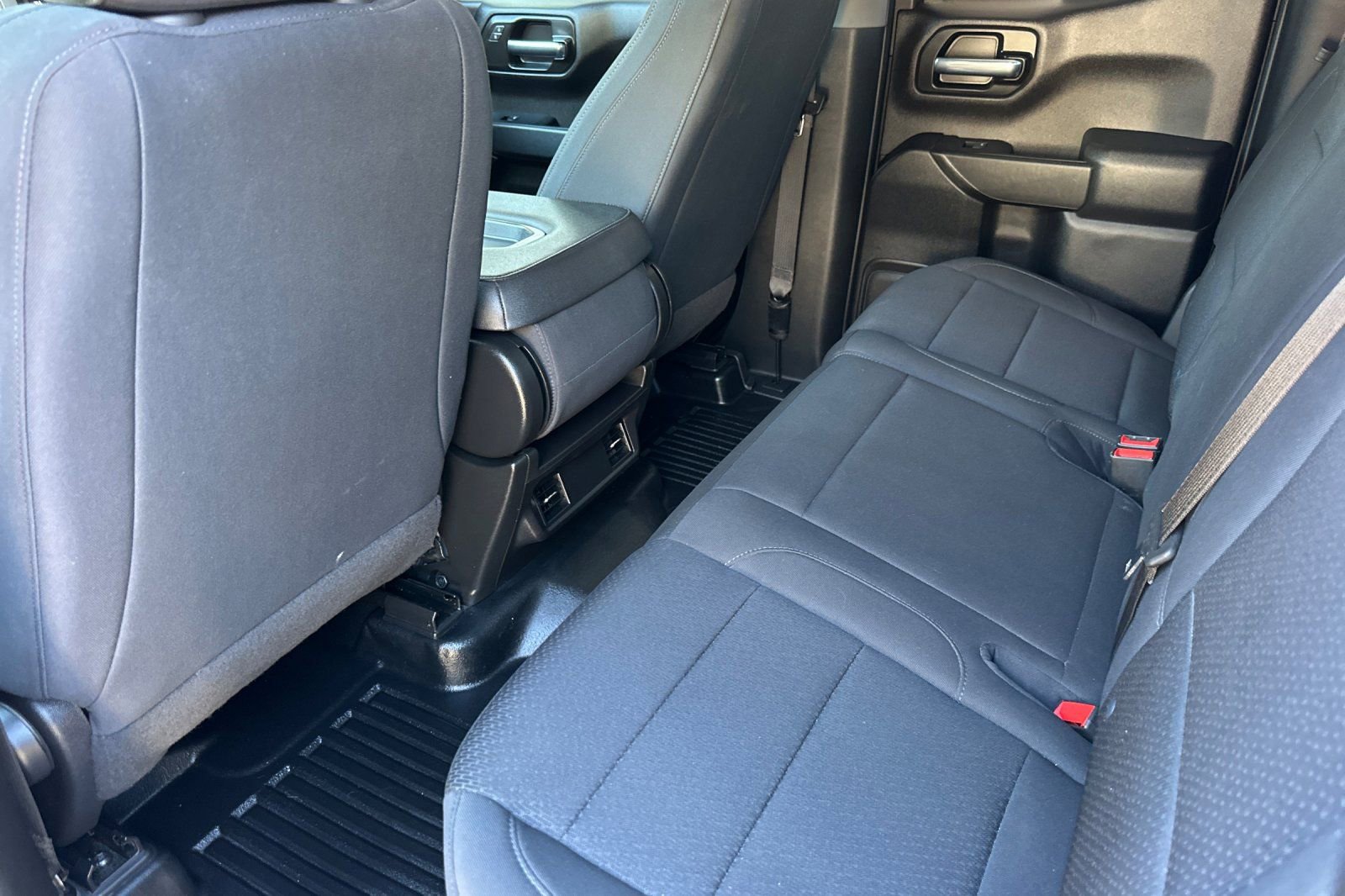 Certified 2022 GMC Sierra 1500 Pro w/ Pro Value Package image 14