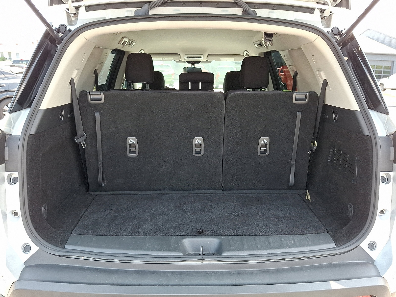 Certified 2024 Nissan Pathfinder S image 29