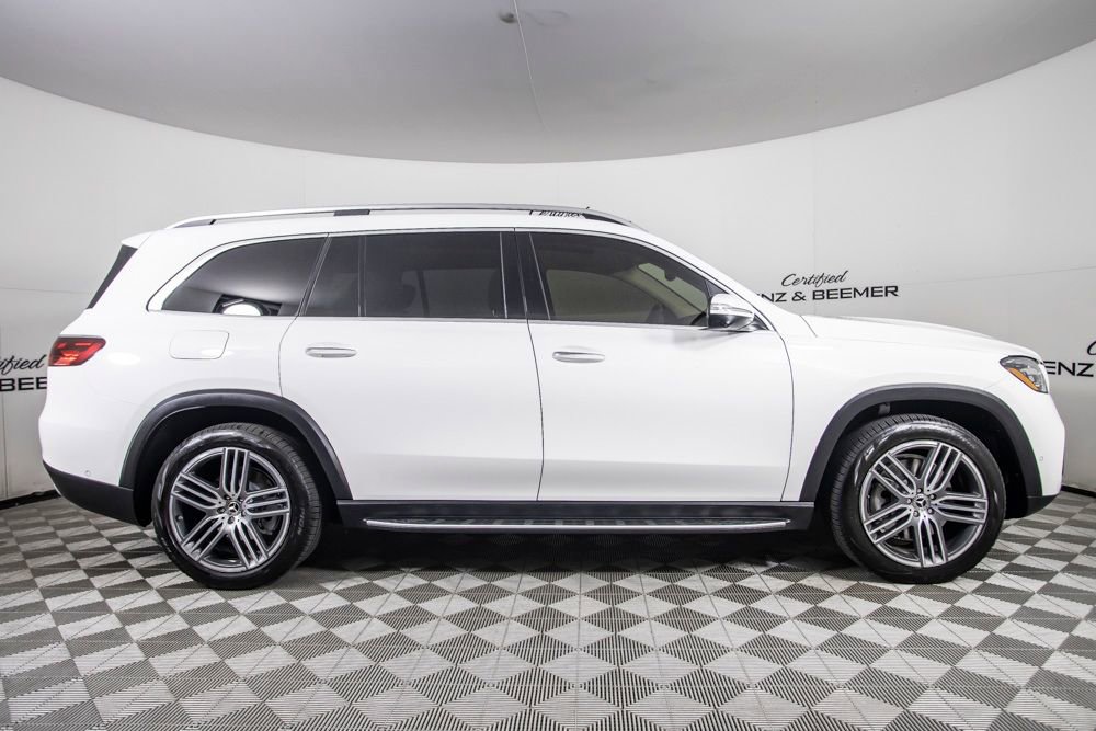 Used 2026 Mercedes-Benz GLS 450 4MATIC image 3