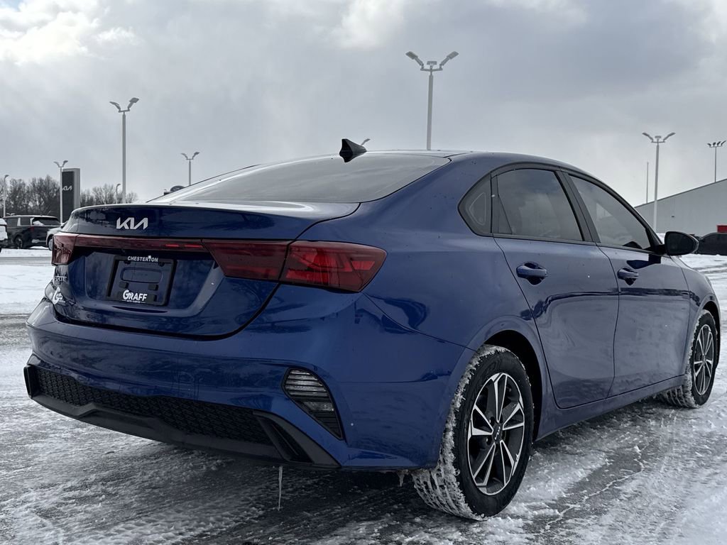 Used 2022 Kia Forte LXS image 8