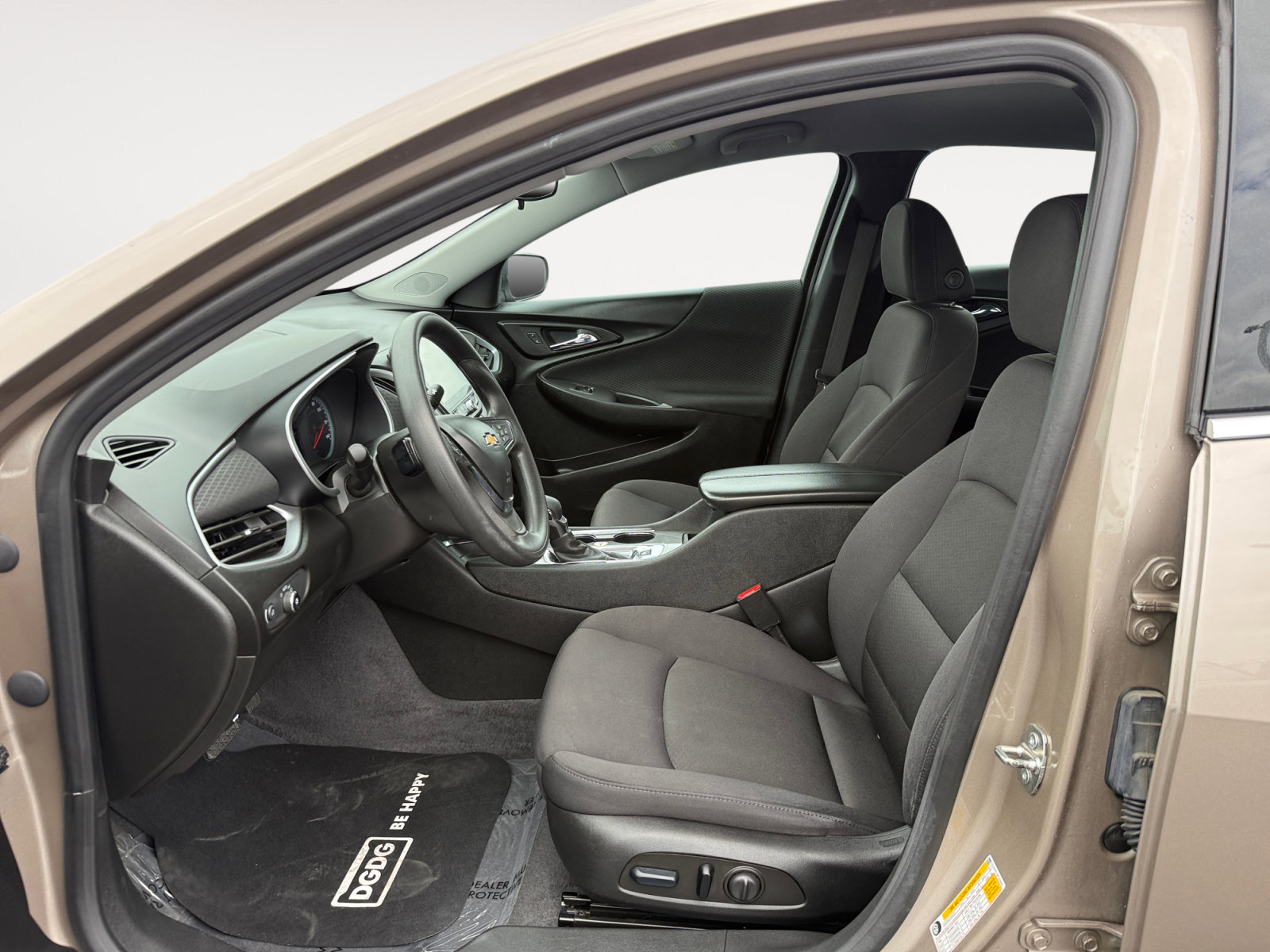 Used 2023 Chevrolet Malibu LT FWD image 10