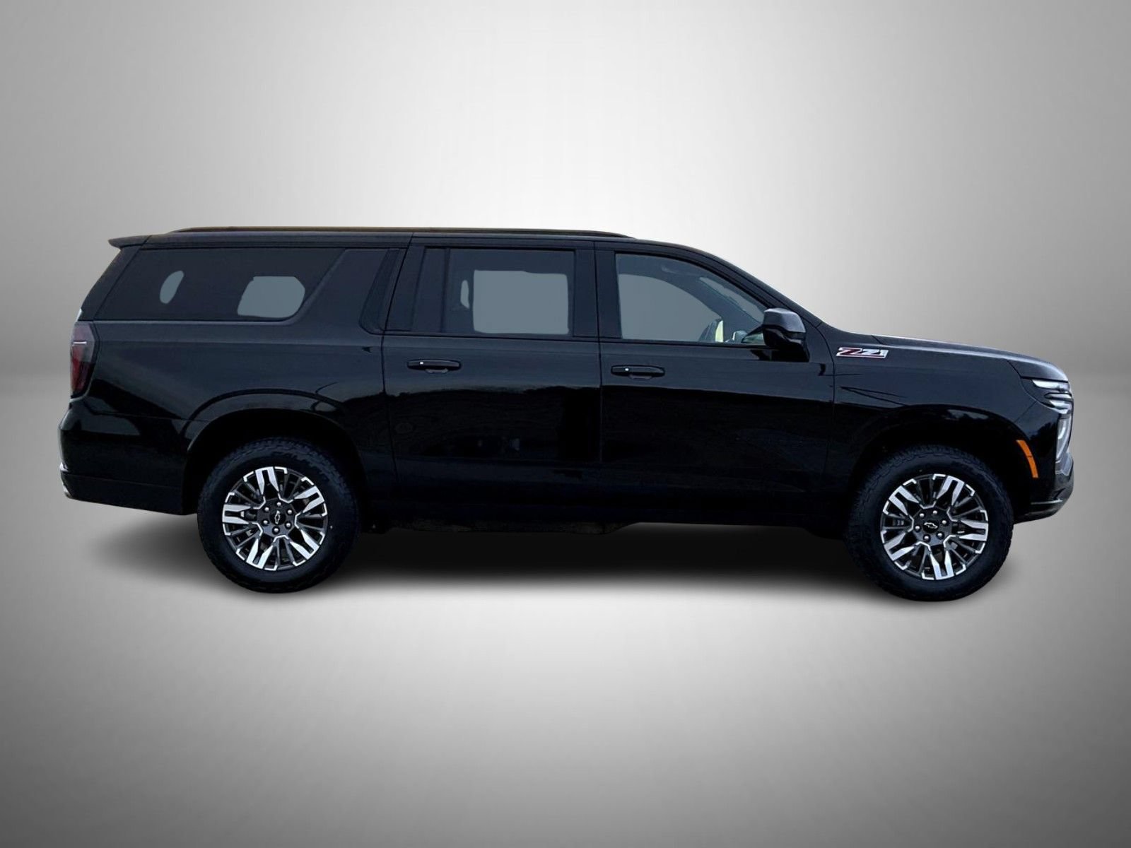 Used 2025 Chevrolet Suburban Z71 AWD/4WD image 4
