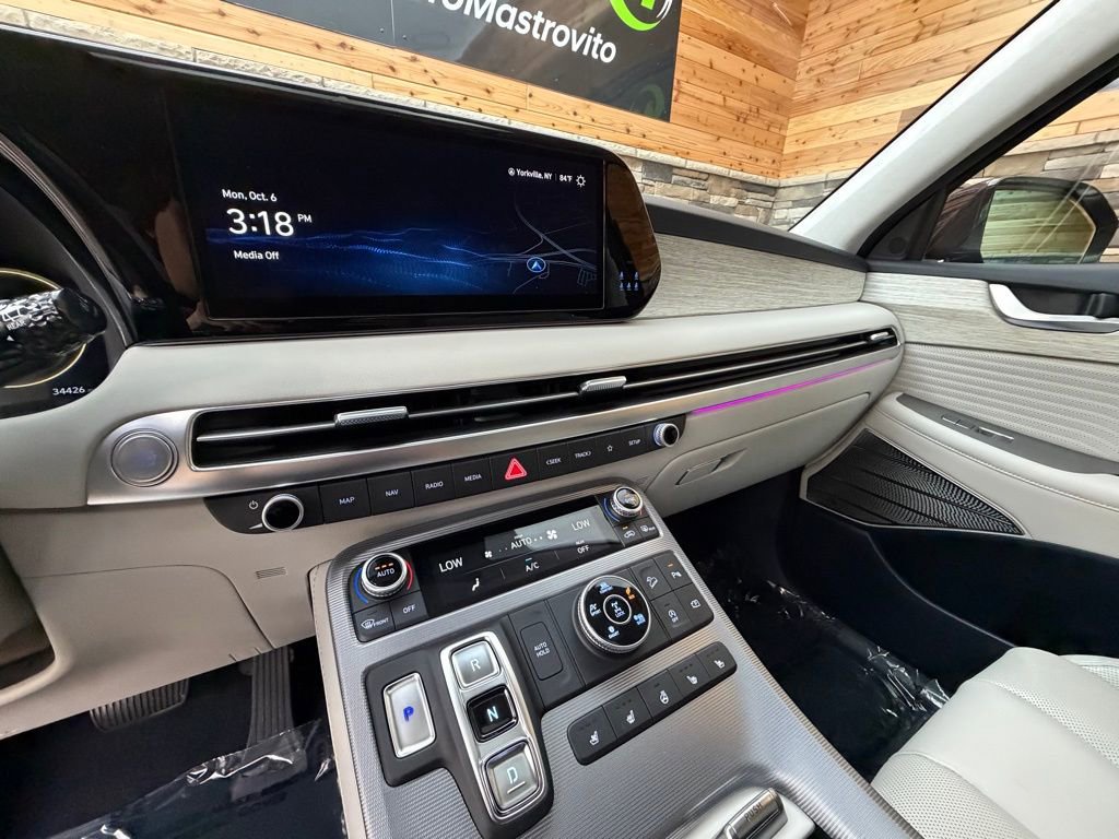 Certified 2023 Hyundai Palisade Calligraphy w/ Cargo Package image 18