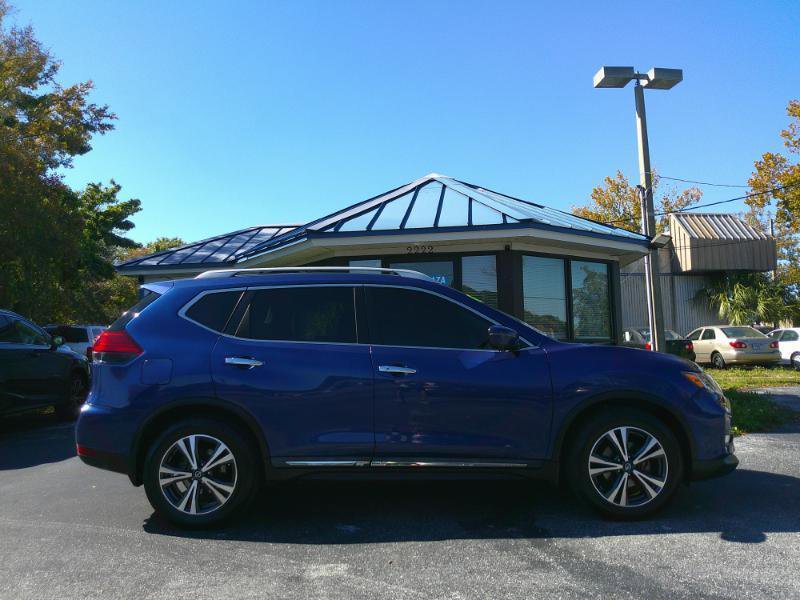 Used 2017 Nissan Rogue SL w/ SL Premium Package FWD image 8