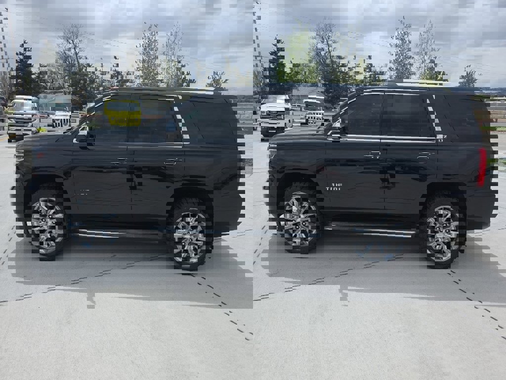 Used 2015 Chevrolet Tahoe LTZ w/ Max Trailering Package AWD/4WD image 8