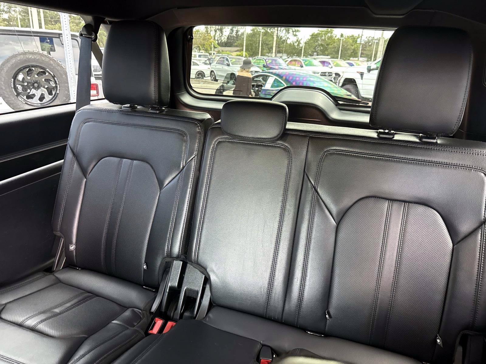 Used 2021 Ford Expedition Max Limited RWD image 13