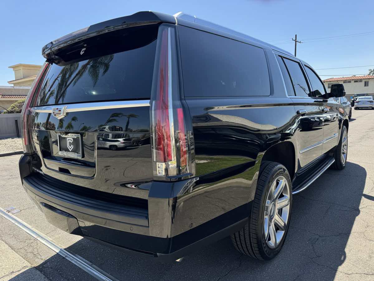 Used 2019 Cadillac Escalade ESV Premium Luxury AWD/4WD image 7