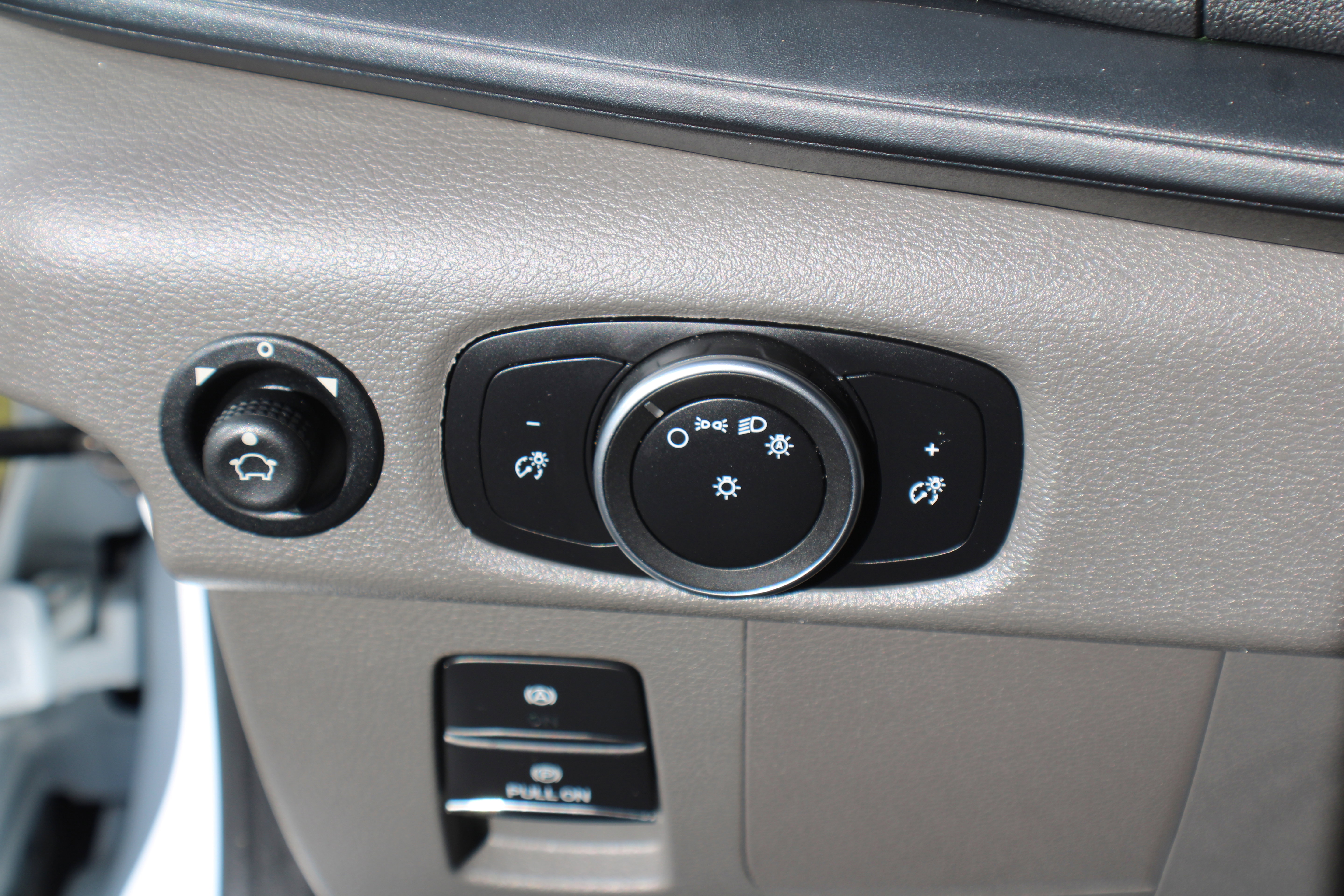 Used 2023 Ford Transit 250 148 High Roof Extended AWD w/ Load Area Protection Package image 58