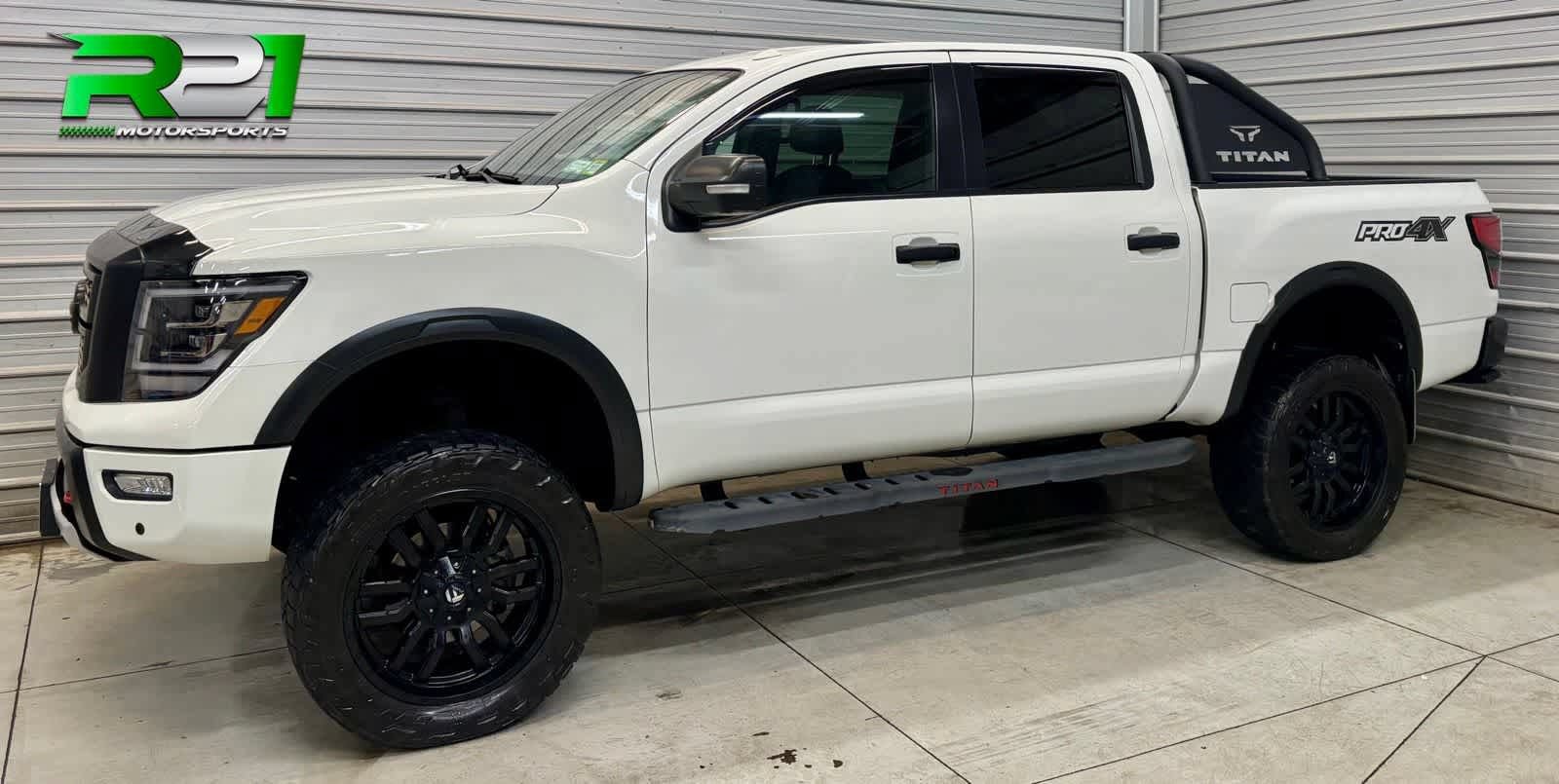 Used 2021 Nissan Titan PRO-4X w/ Pro-4x Convenience Package AWD/4WD image 1