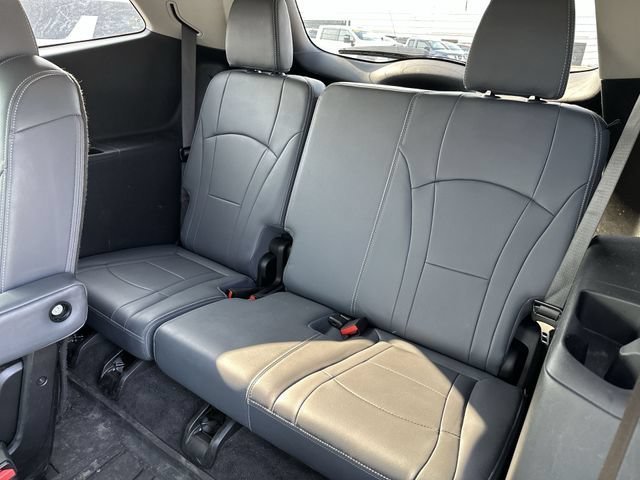 Used 2020 Buick Enclave Essence w/ LPO, Floor Liner Package FWD image 27