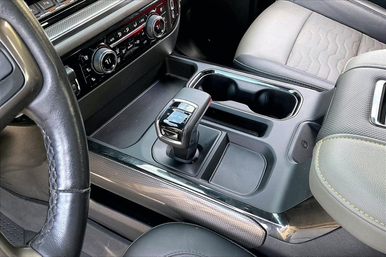 Used 2022 Chevrolet Silverado 1500 ZR2 w/ Technology Package image 33