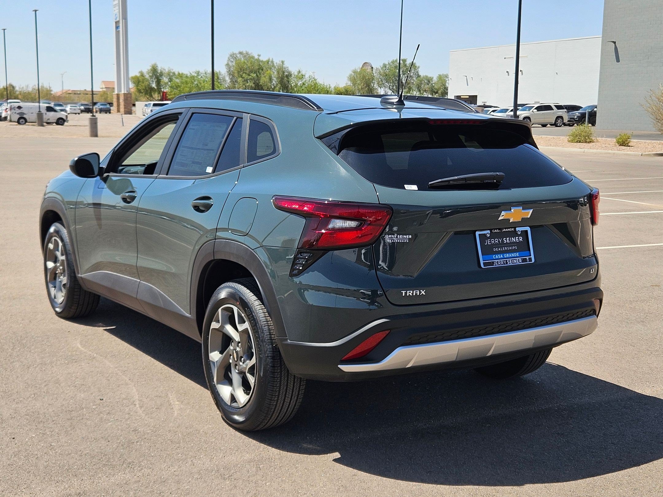 New 2026 Chevrolet Trax LT w/ LT Convenience Package FWD image 13