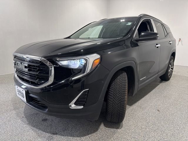 Used 2020 GMC Terrain SLE w/ Driver Convenience Package AWD/4WD image 3